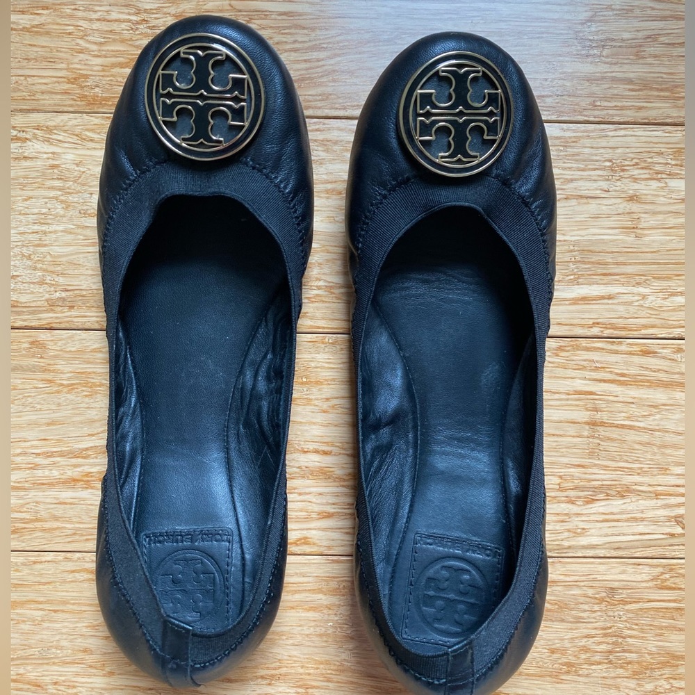 Tory Burch Black Flats Size 9
